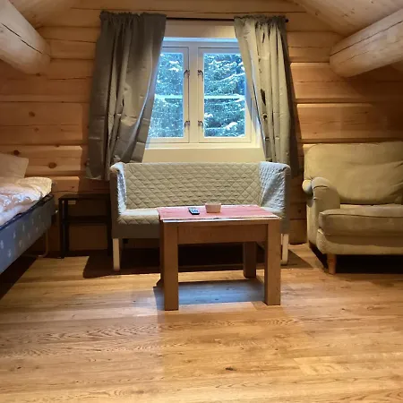 בית נופש Log Cabin