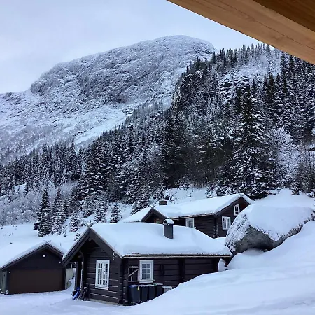 Log Cabin * המסדאל
